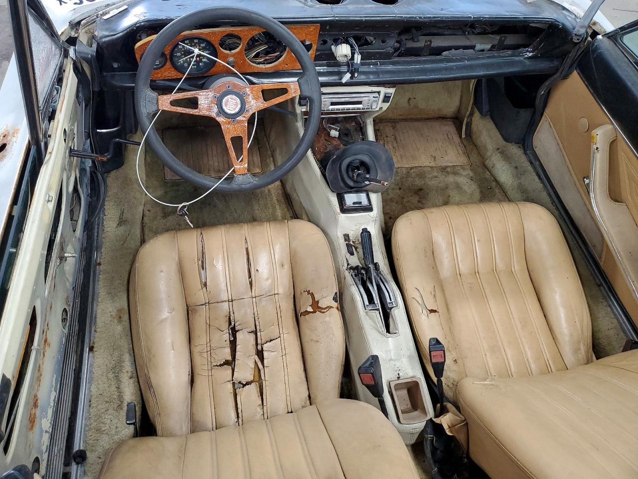 FIAT 124 Spider