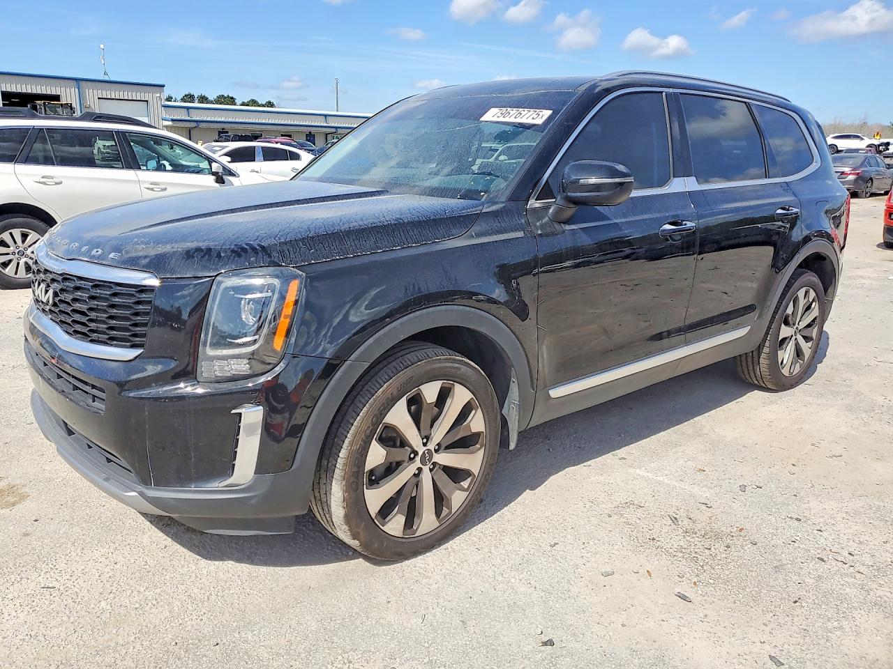 Salvage Kia Telluride Image