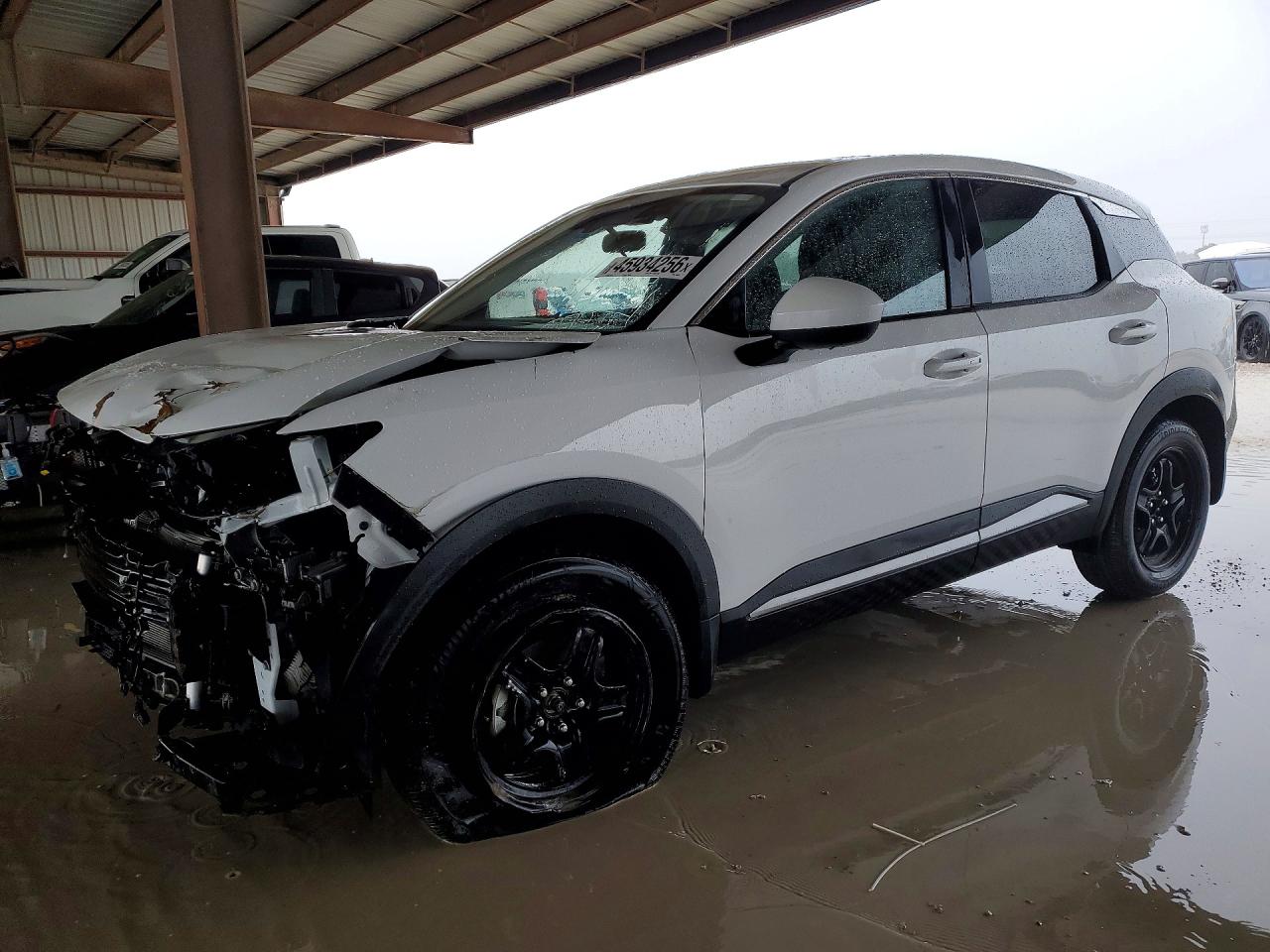 Salvage Nissan Kicks Image