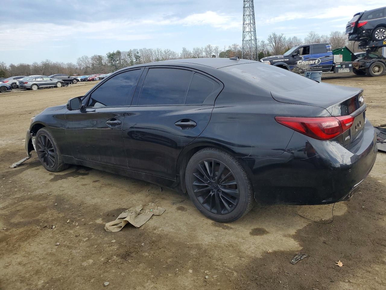 INFINITI Q50 Luxe