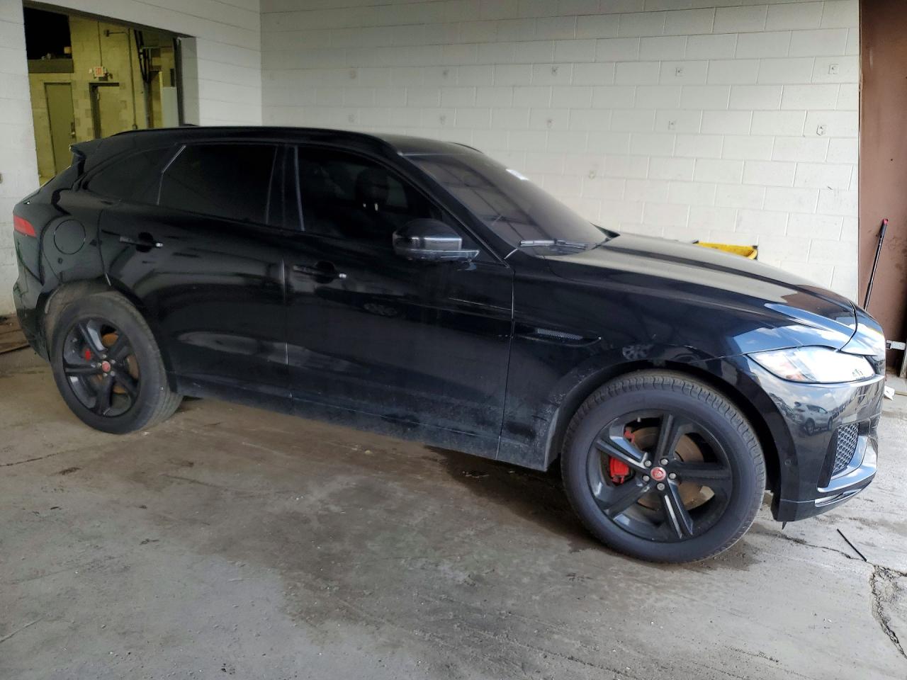 Jaguar F-PACE S
