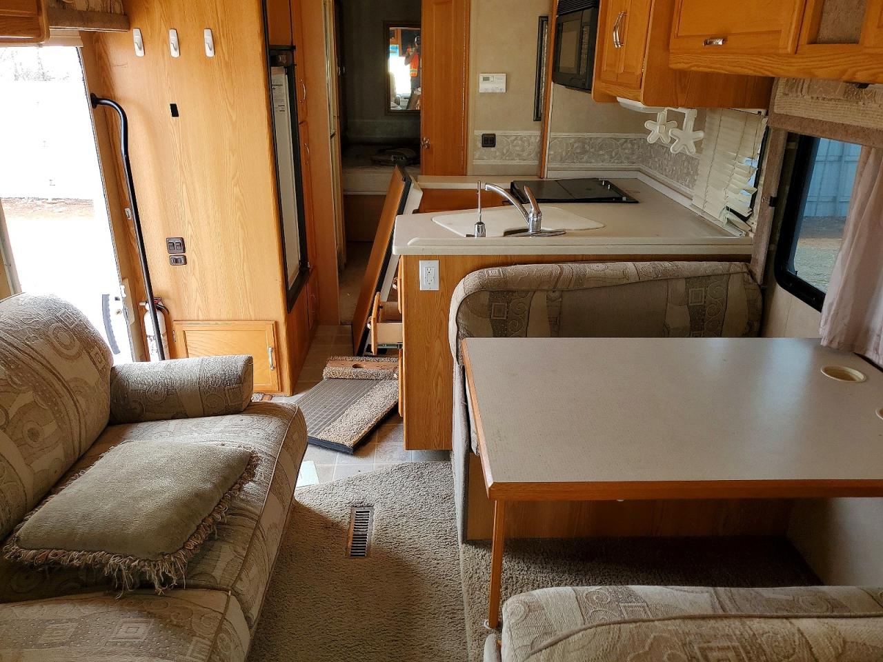 Winnebago Voyage