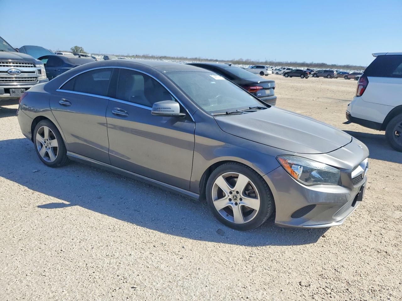 Mercedes-Benz Cla-class 250