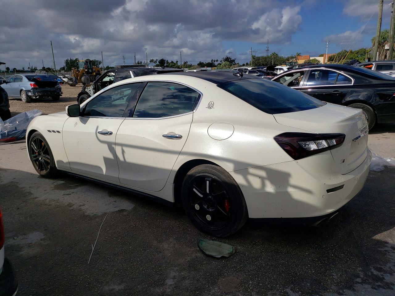 Maserati Ghibli S
