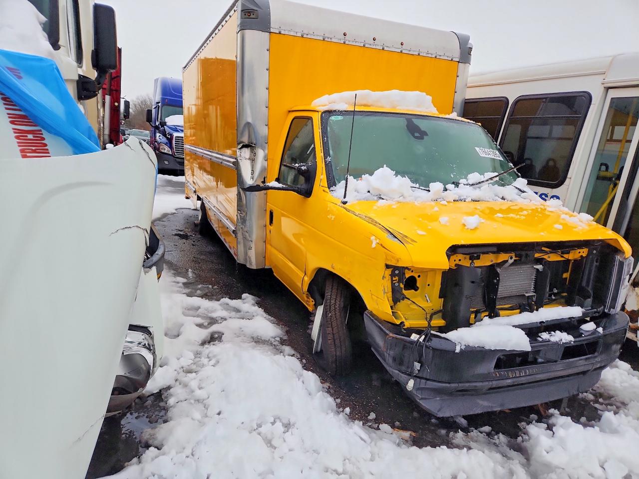 Ford Econoline E350 Super Duty Van