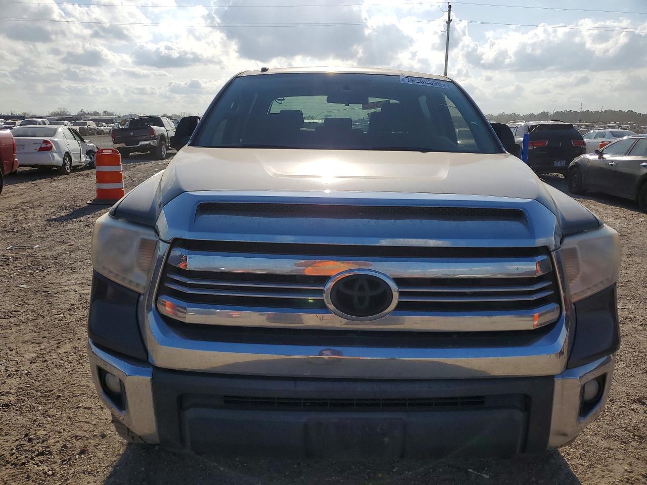 Toyota Tundra Sr5