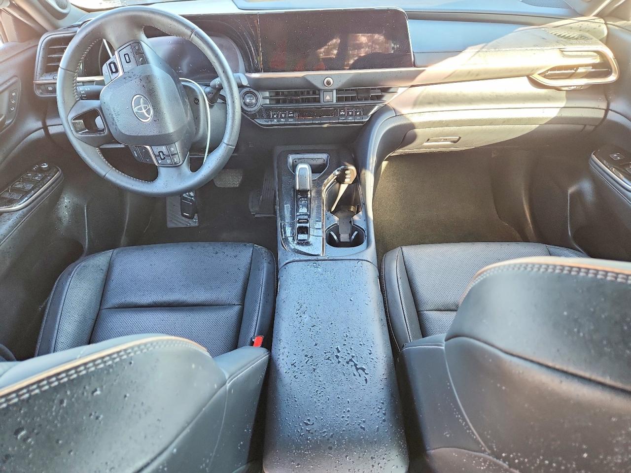 Toyota Crown Limited