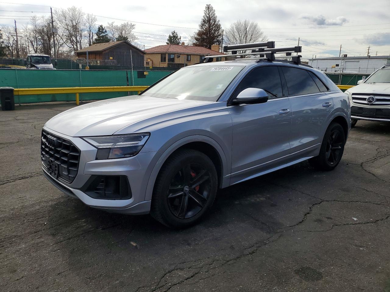 Salvage Audi Q8 Image