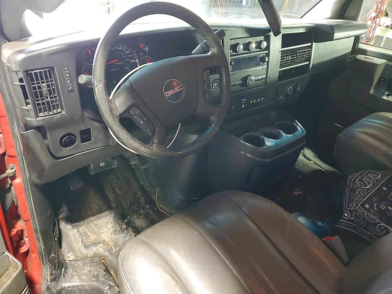 GMC Savana G3500 Paratransit