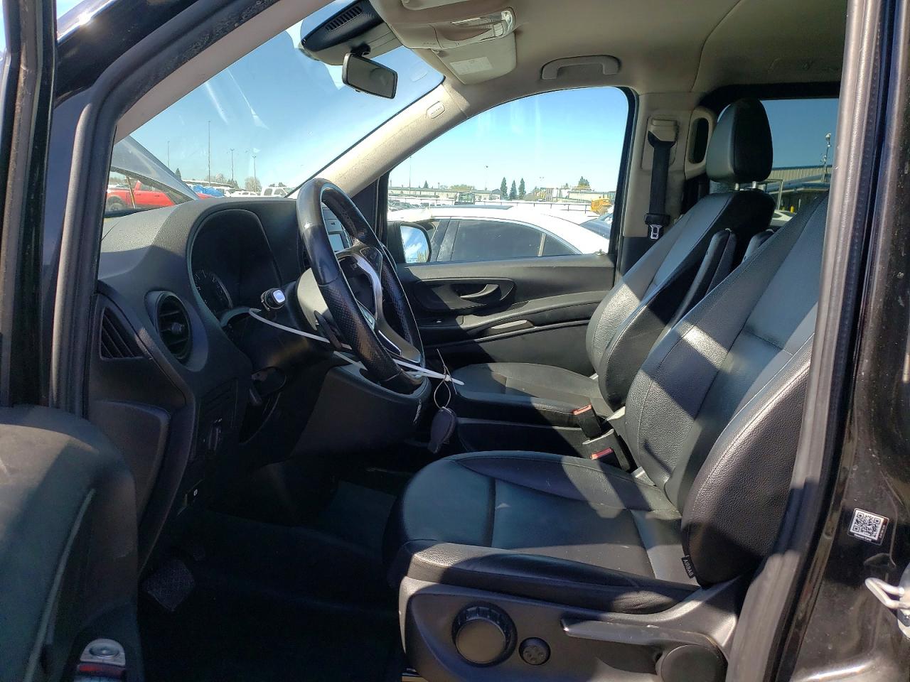 Mercedes-Benz Metris