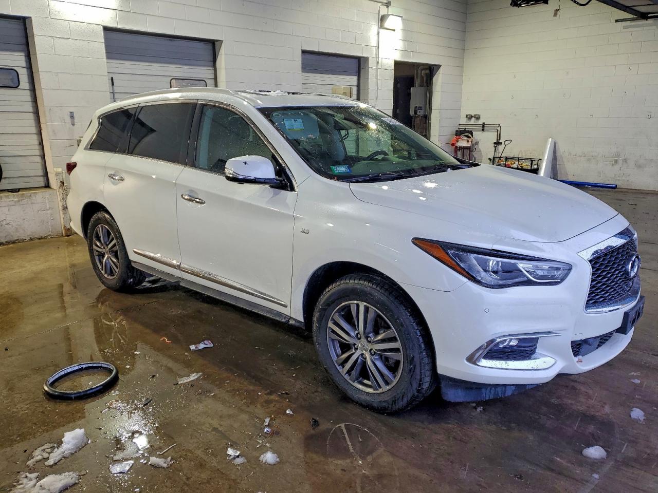 INFINITI Qx Luxe