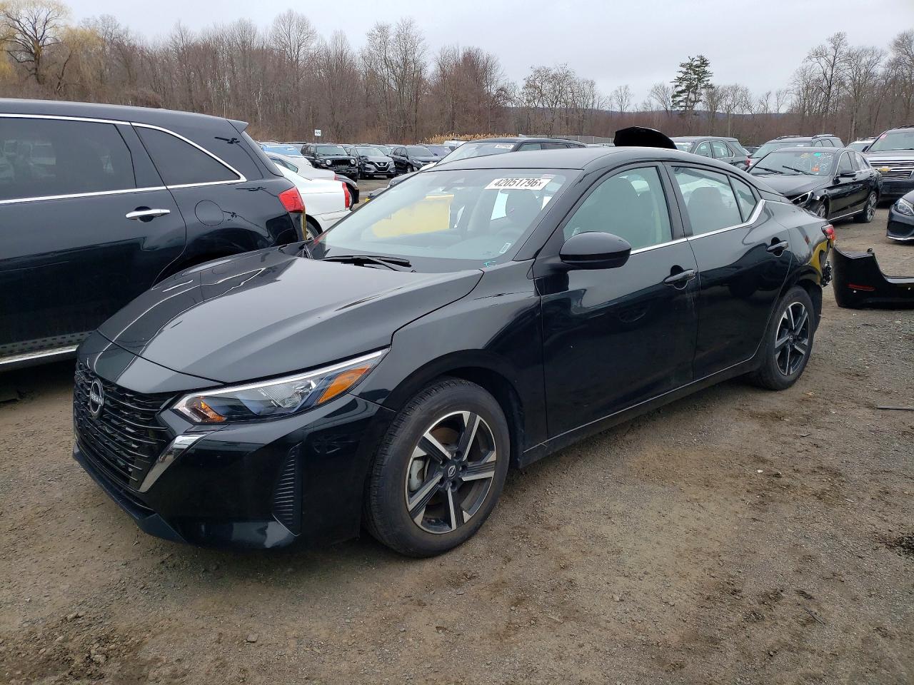Salvage Nissan Sentra Image