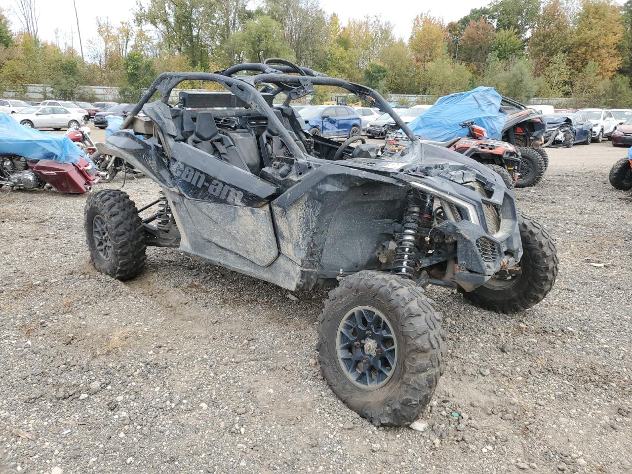Salvage Can-Am X3 Xrs Turbo Rr Image