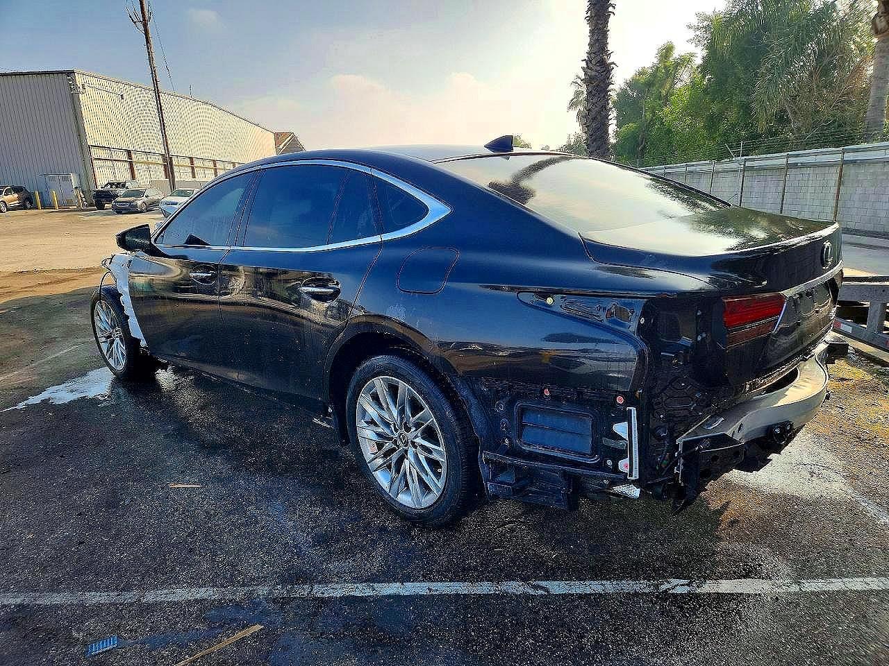 Lexus LS Base