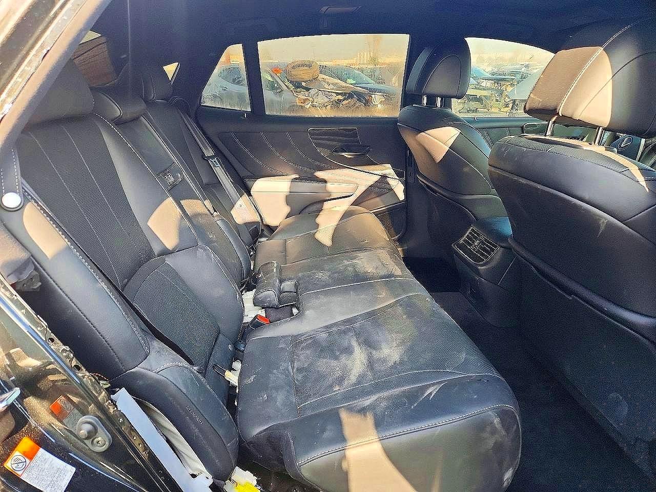 Lexus LS Base