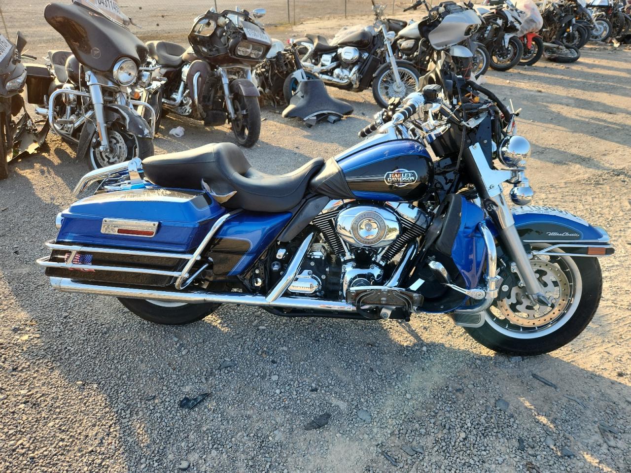 Salvage Harley-Davidson Fl Image
