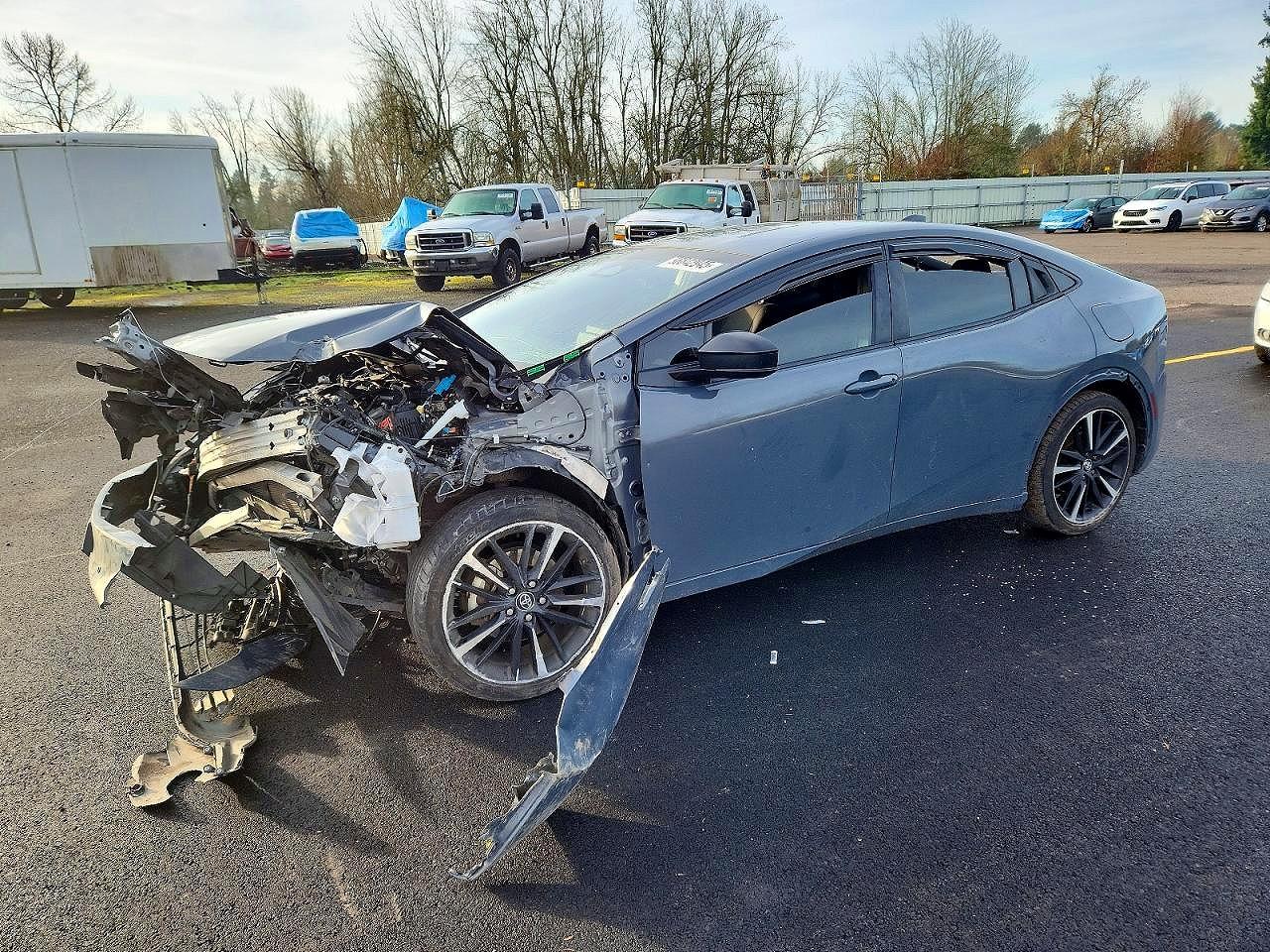 Salvage Toyota Prius Image