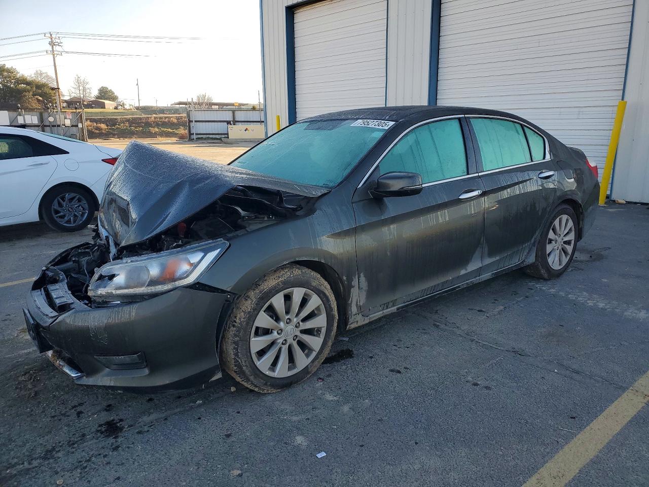 Salvage Honda Accord Image