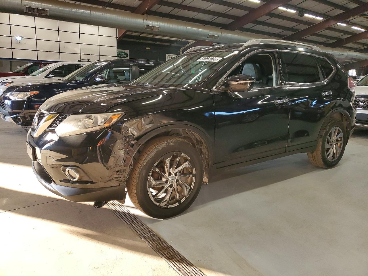 Salvage Nissan Rogue Image