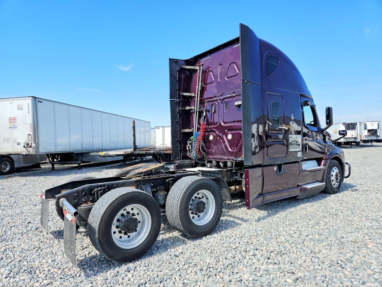 Freightliner Cascadia 126