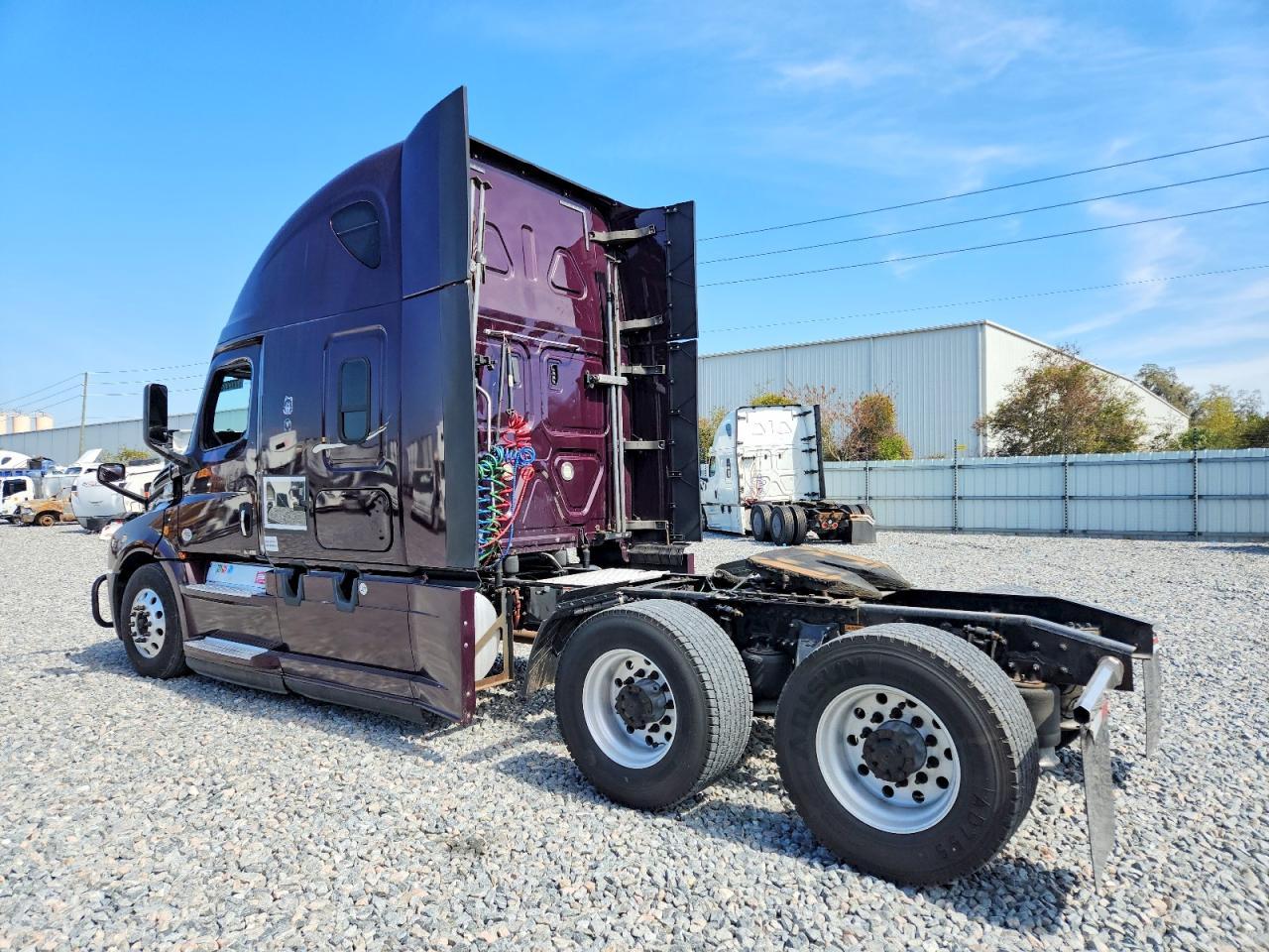Freightliner Cascadia 126