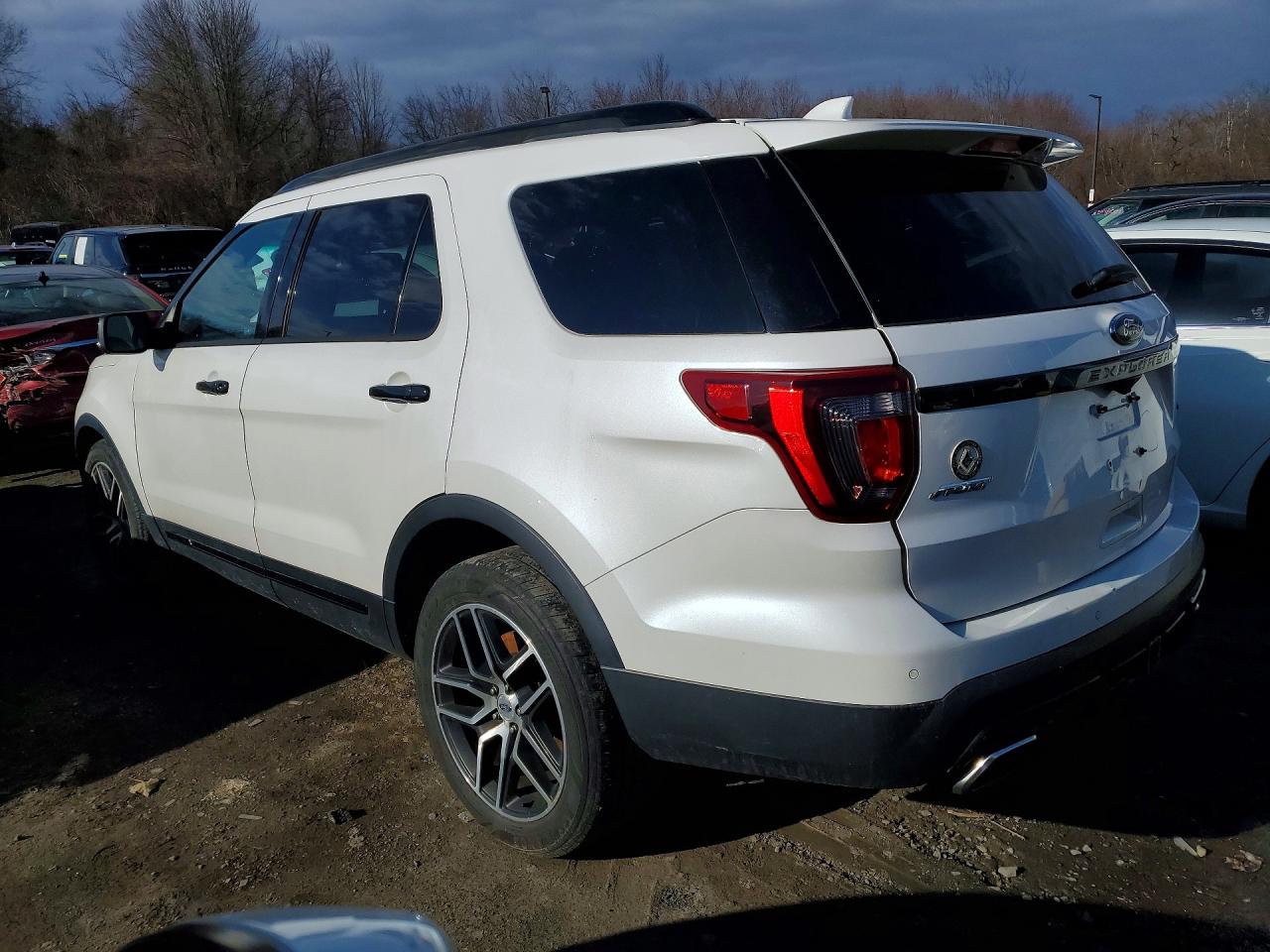 Ford Explorer Sport