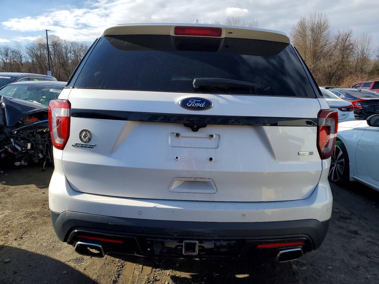 Ford Explorer Sport
