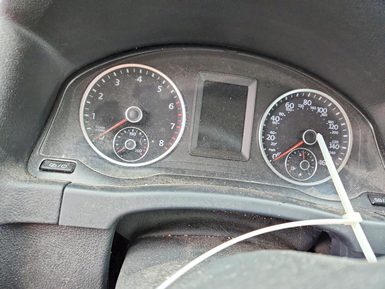 Volkswagen Tiguan S