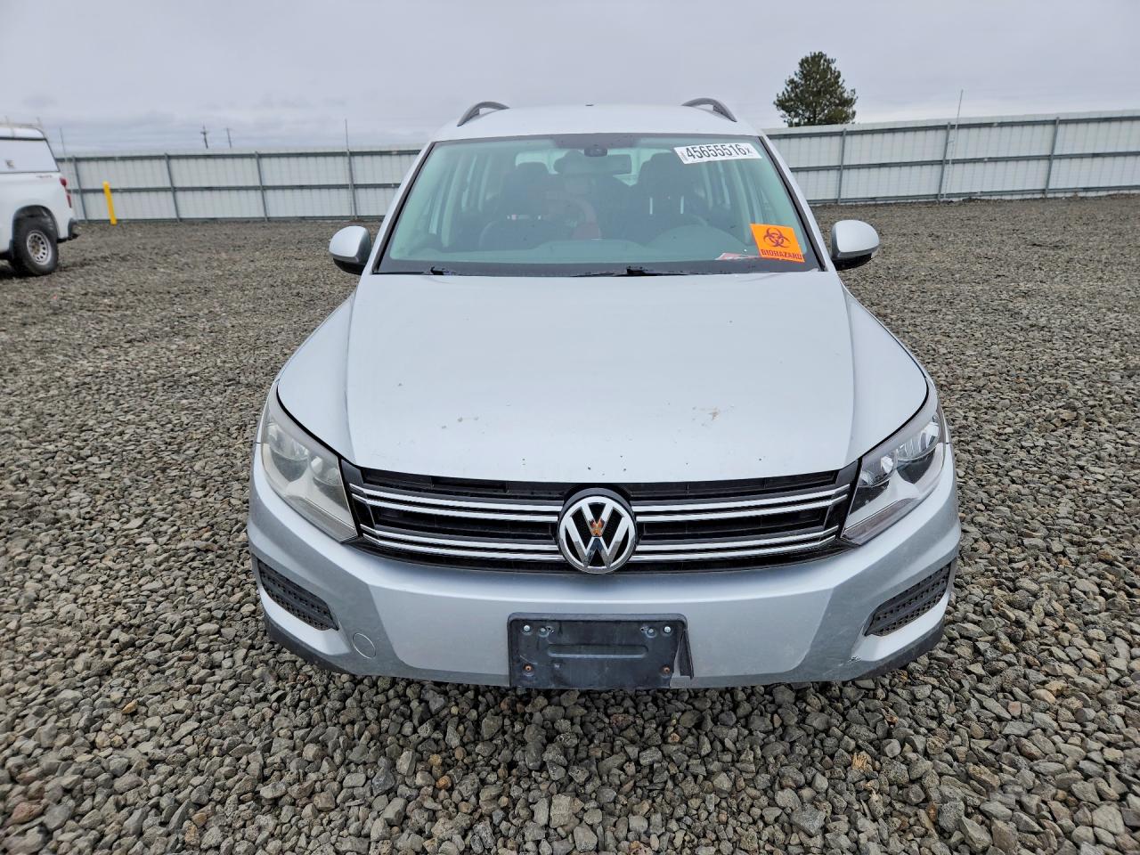 Volkswagen Tiguan S