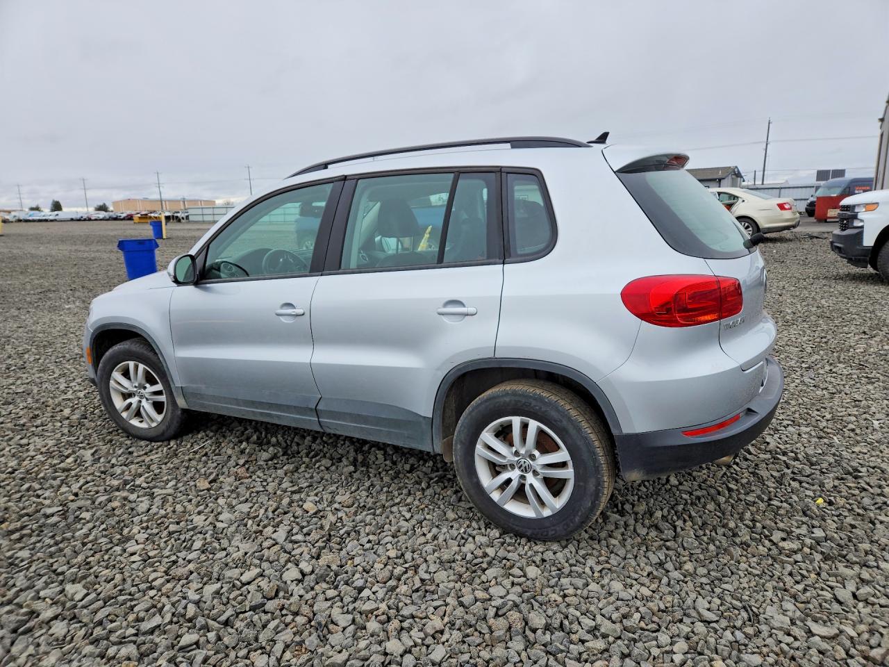 Volkswagen Tiguan S