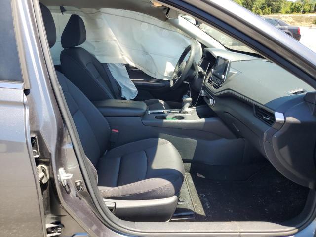 Nissan Altima S