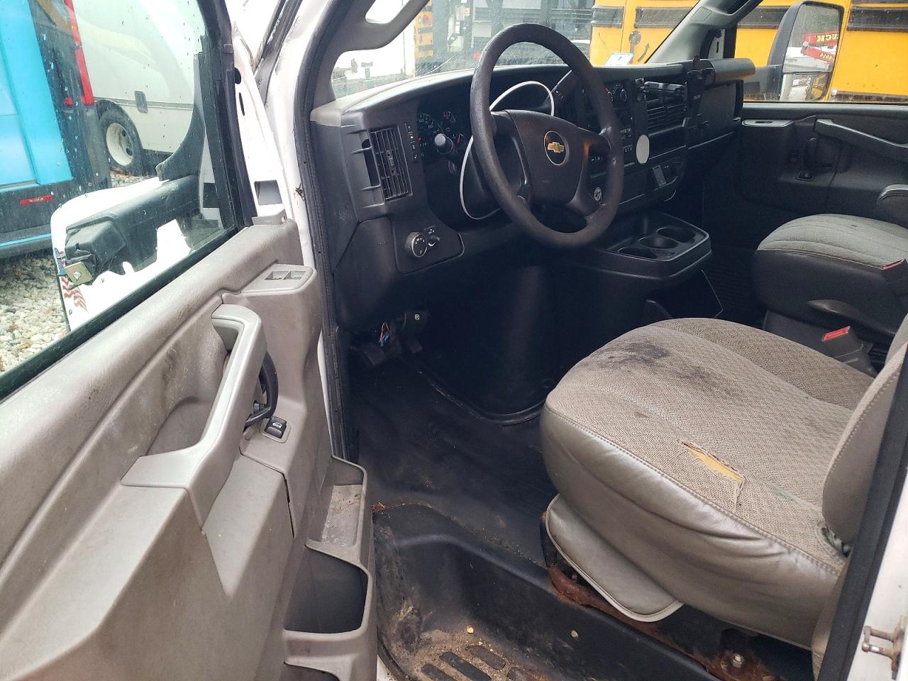 Chevrolet Express Ls