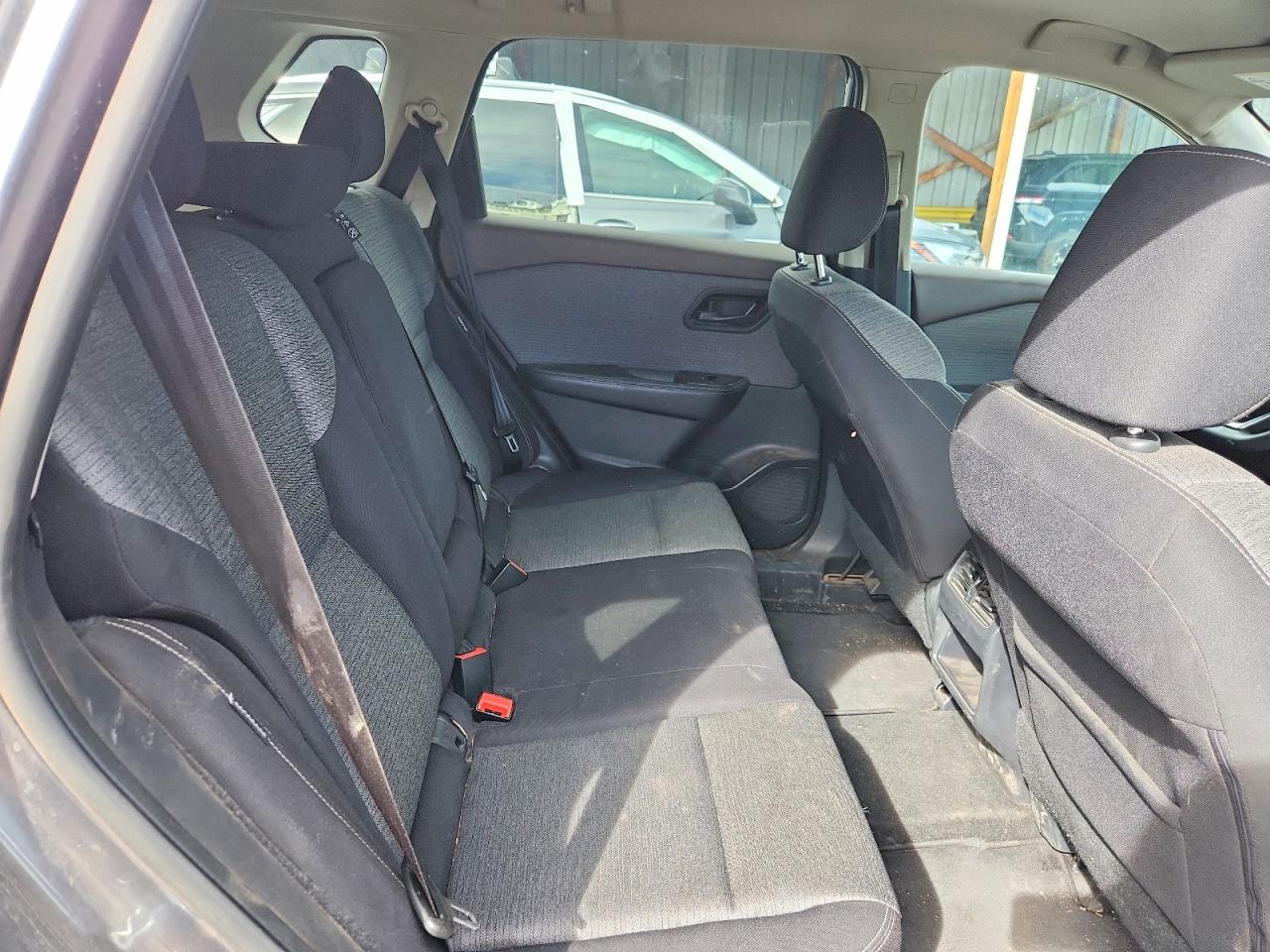 Nissan Rogue S