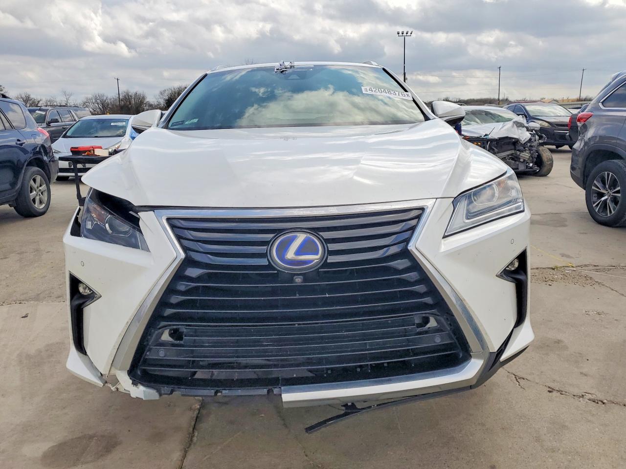 Lexus RX Base