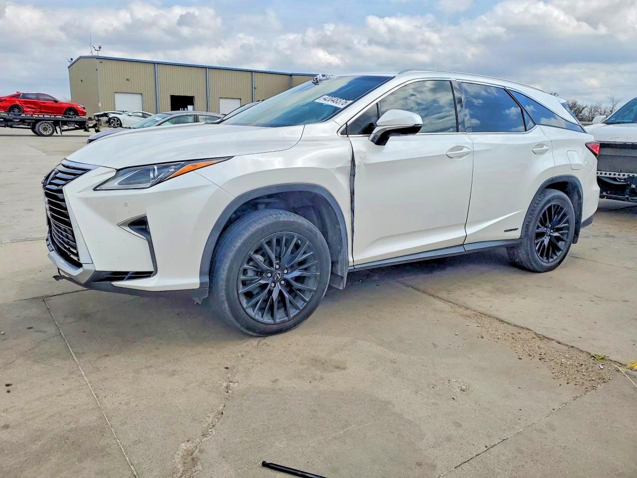 Salvage Lexus RX Image