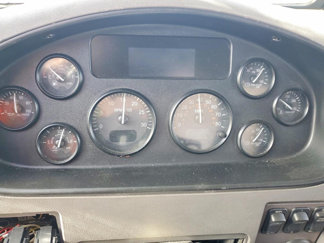 Peterbilt 348