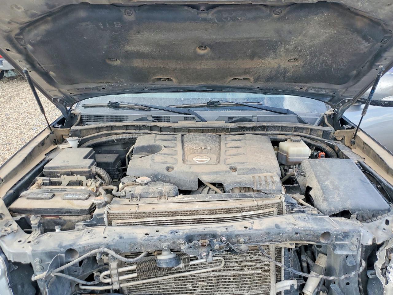 Nissan Armada Sv