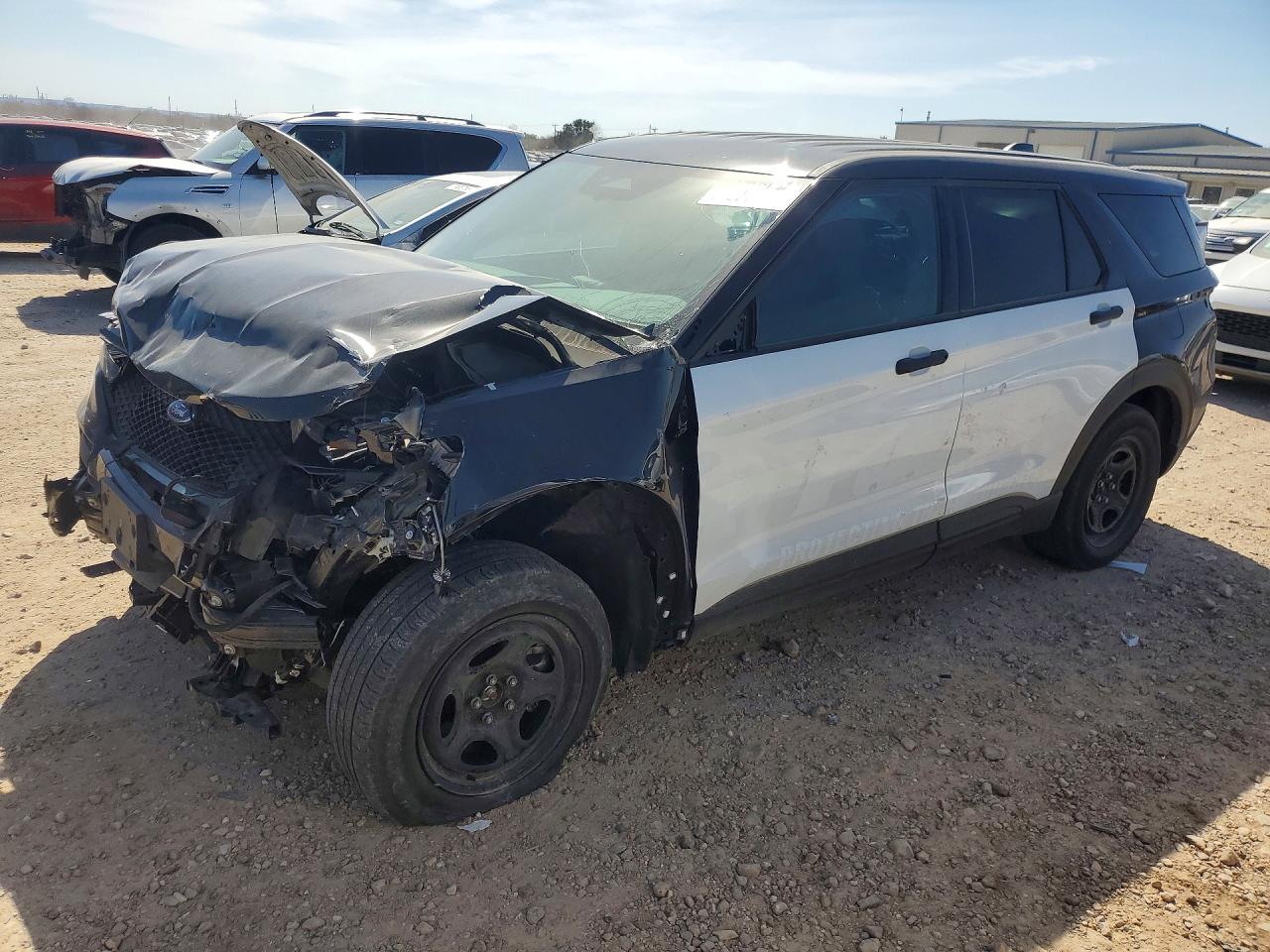 Salvage Ford Explorer Image