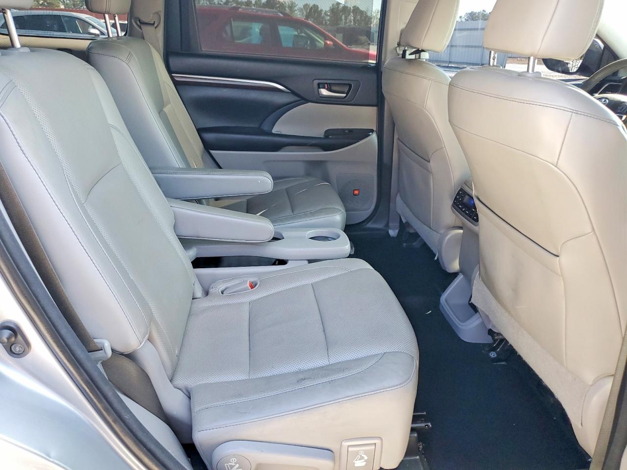 Toyota Highlander Limited Platinum