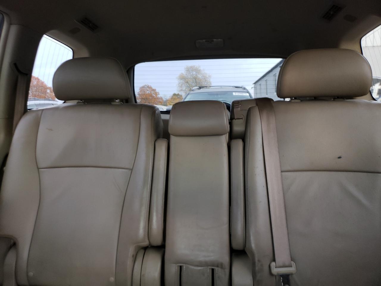 Toyota Highlander Base