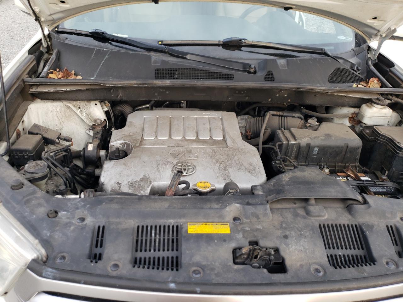 Toyota Highlander Base