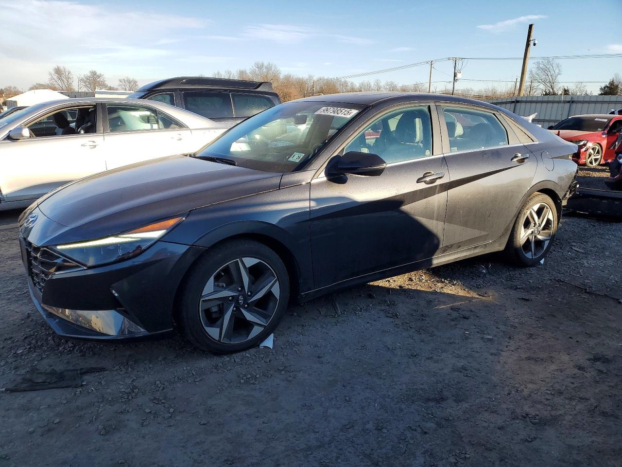 Salvage Hyundai ELANTRA Image