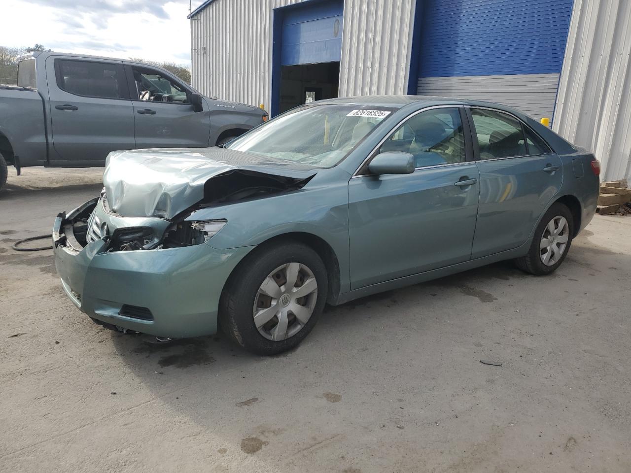 Salvage Toyota Camry Image
