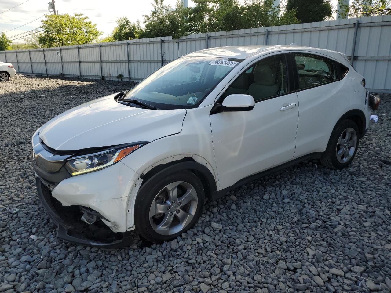 Salvage Honda HR-V Image