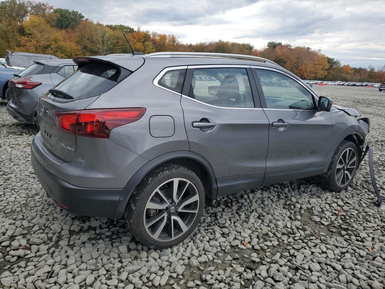 Nissan Rogue S