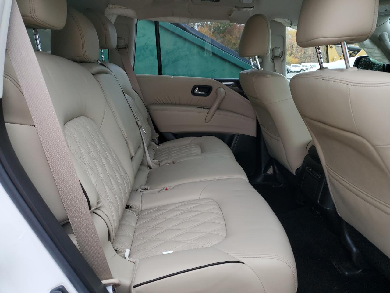 Nissan Armada Platinum