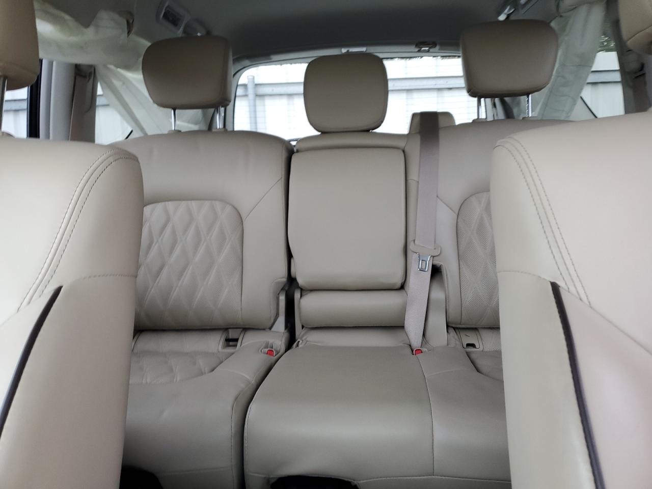 Nissan Armada Platinum