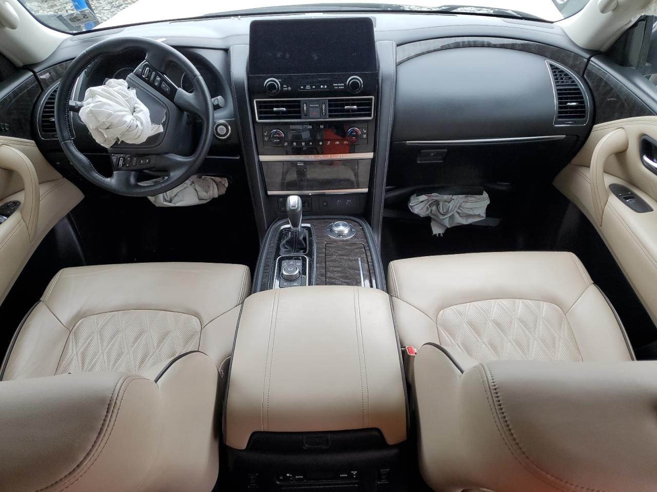 Nissan Armada Platinum