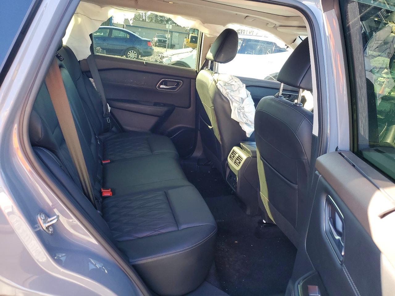 Nissan Rogue Platinum