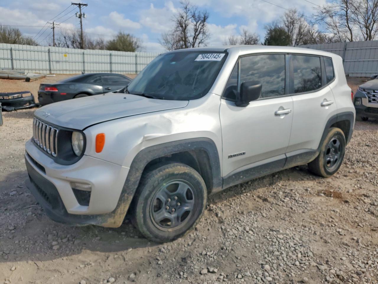 Salvage Jeep Renegade Image
